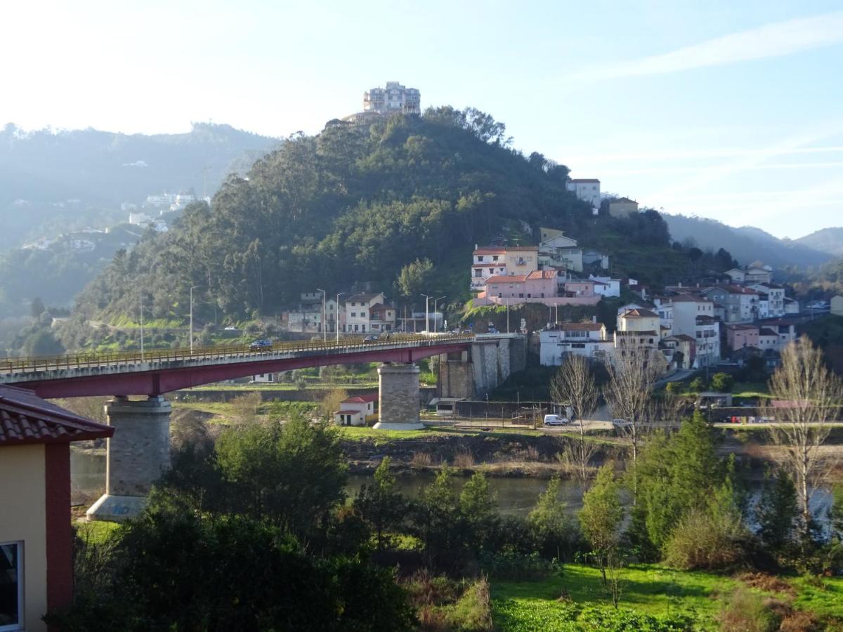 Hospedaria Lampiao Penacova Dış mekan fotoğraf